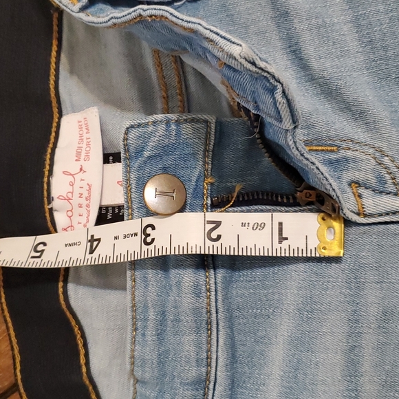 Isabel Denim Maternity Shorts - Picture 7 of 12